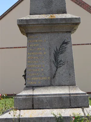 Monument aux Morts de Broué